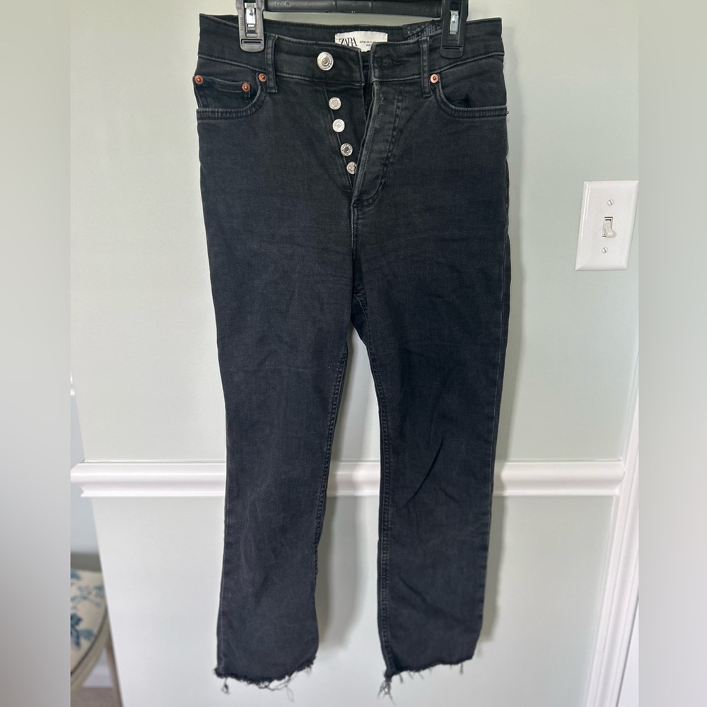 Zara black highs waisted jeans. Size 2